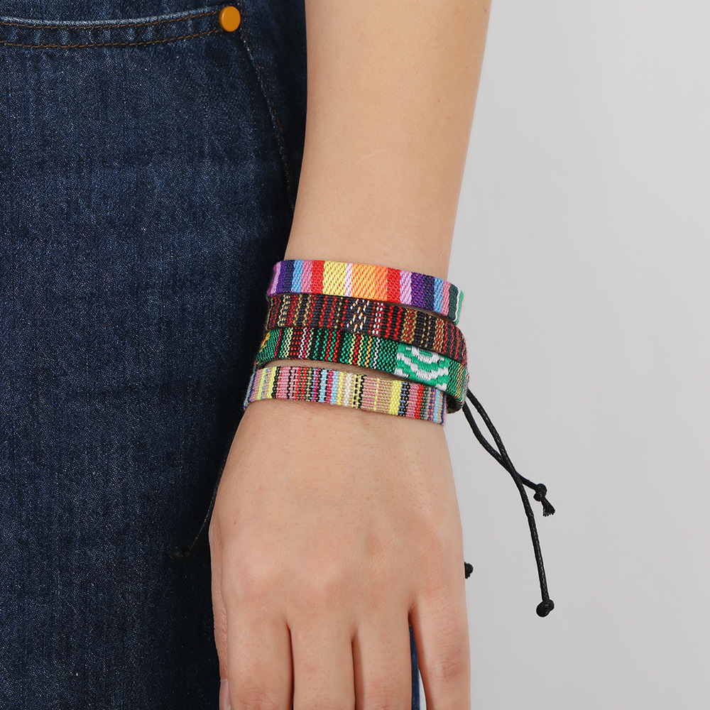 مجموعة إسورة نيبال ملونة للنسا - مراجعة Women Accessories Nepal وسعره