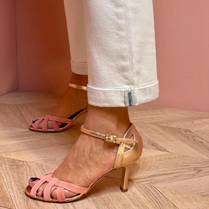 صنادل صيفية بكعب عالٍ بألوان م - مراجعة Women Accessories Bag وسعره
